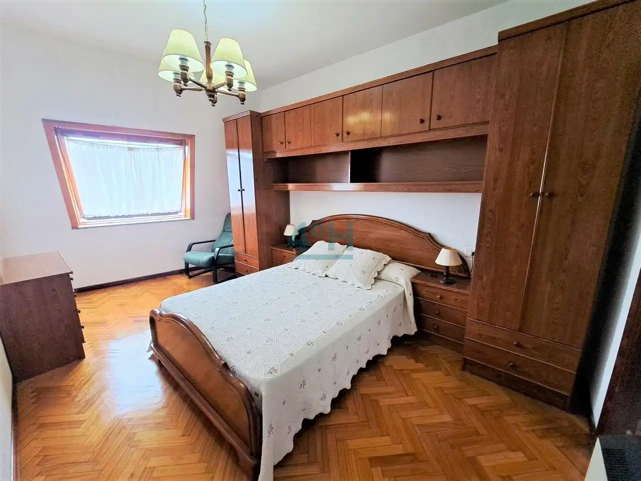 Dormitori de Apartament de lloguer en Barbadás amb Calefacció, Parquet i Traster