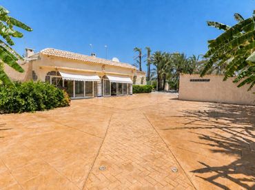 Haus mit Pool zum Verkauf in Partida de La Hoya