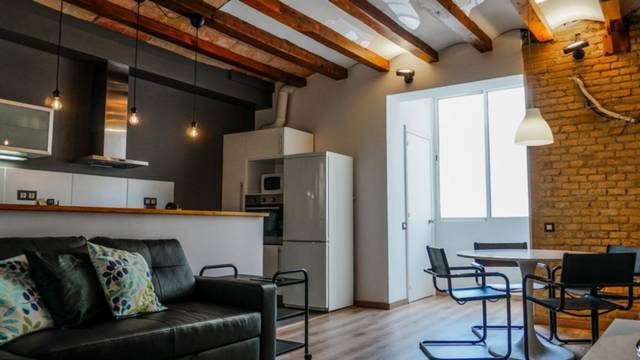 Apartamento en Alquiler en El Poble Sec - Parc de Montjuïc