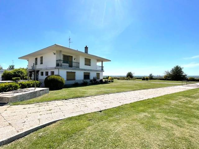 Casa-chalet en Venta en Cabrerizos