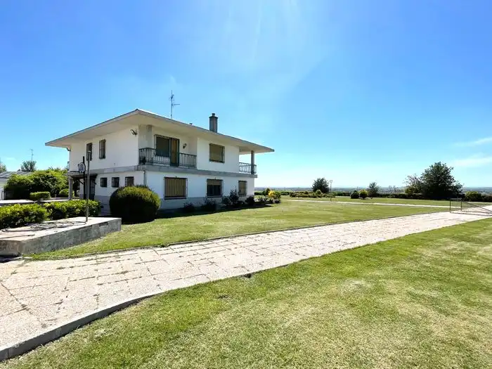 Villa avec piscine à vendre à Cabrerizos