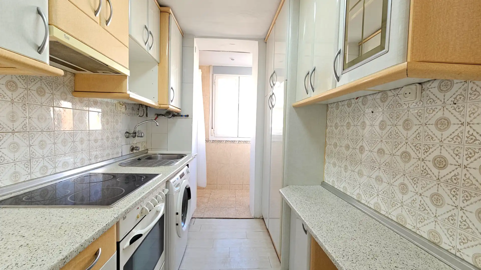 Kitchen of Flat for sale in Zaragoza  with Heating and Balcony