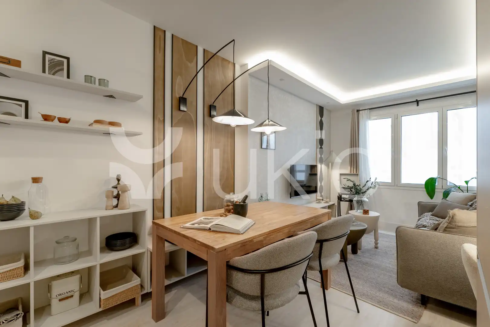 Comedor de Apartamento de alquiler en Madrid con Aire acondicionado, Calefacción y Amueblado