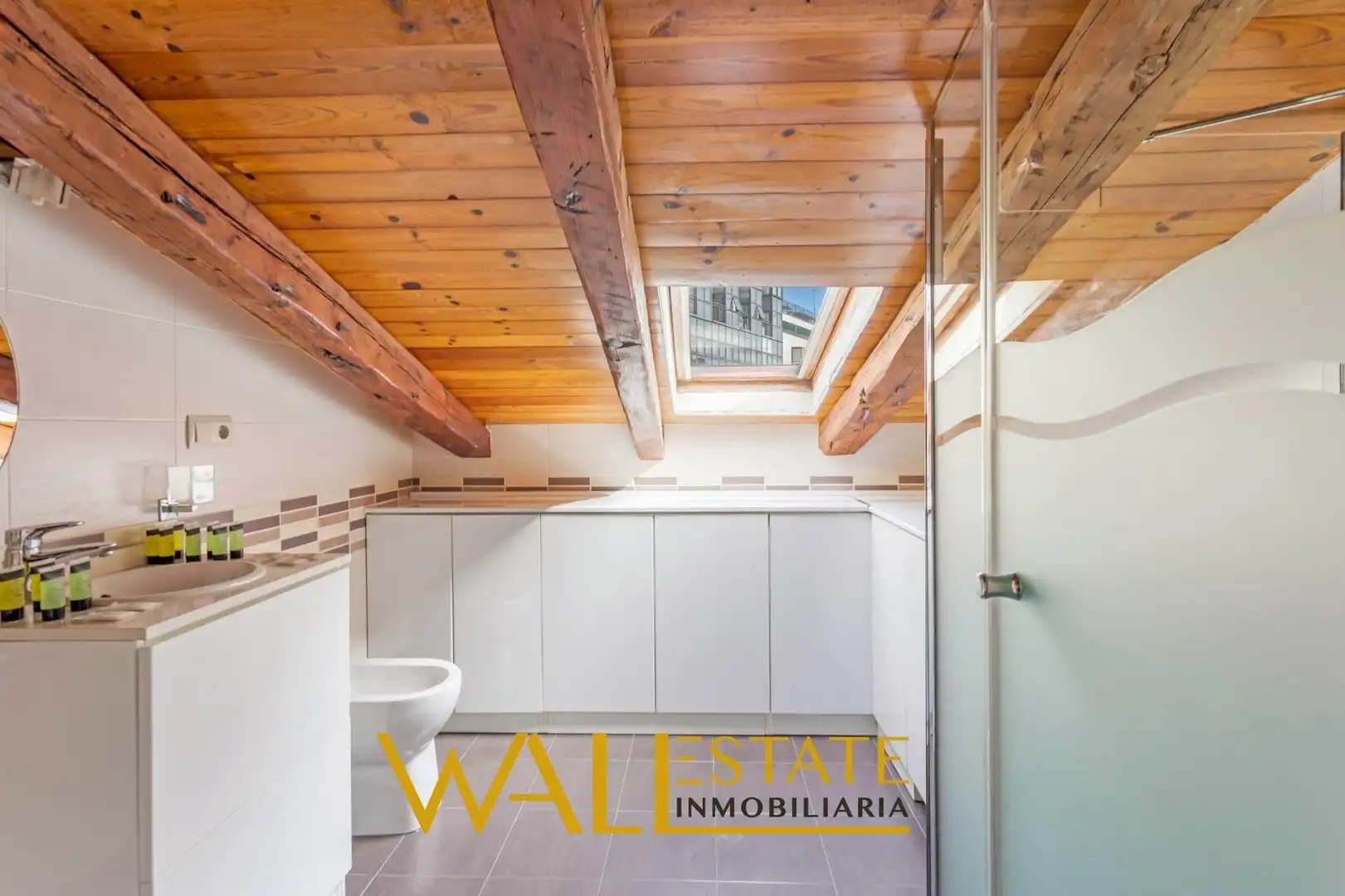 Balcony of Flat for sale in Madrid  with Air Conditioner and Heating