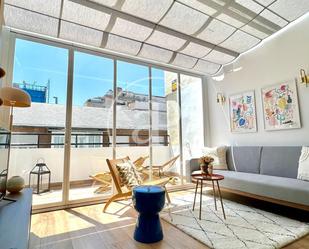 Living room of Flat to rent in  Madrid Capital  with Air Conditioner, Heating and Terrace