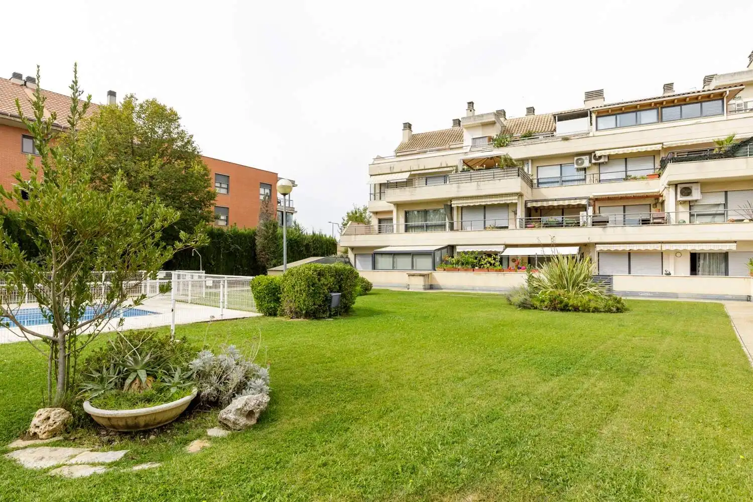 Flat with pool for sale in Avenida de Navarra 35, imagen 2