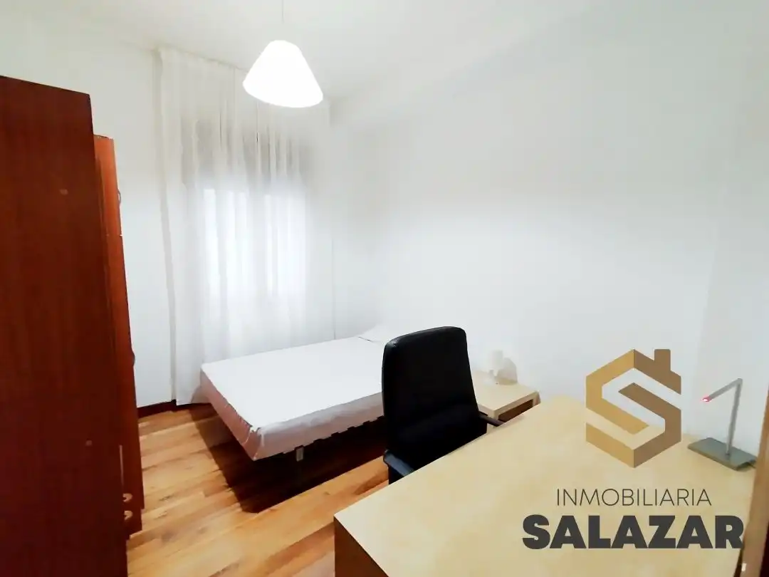 Bedroom of Flat for rent in Bilbao   with Heating and Terrace