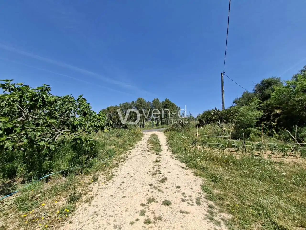 Country house zum Verkauf in Enguera mit Klimaanlage, Heizung und Privatgarten