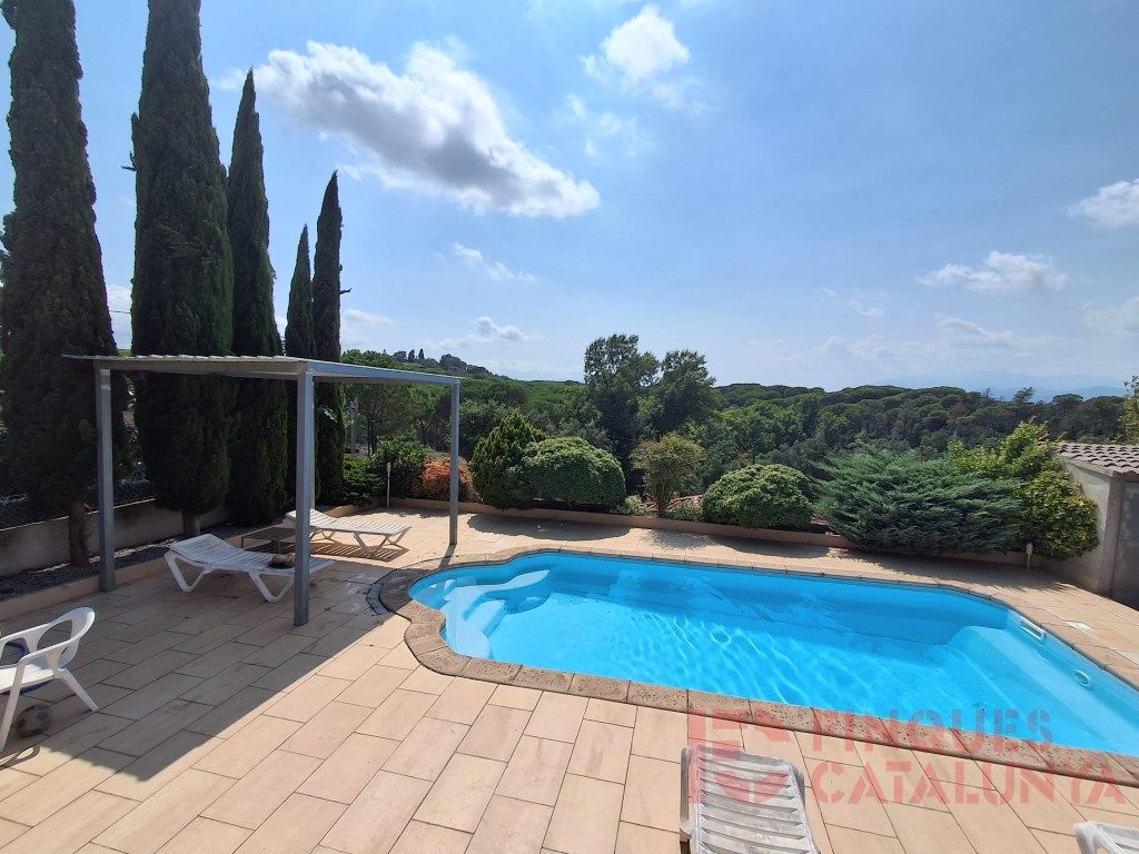 Swimming pool of House or chalet for sale in Caldes de Malavella  with Air Conditioner and Swimming Pool