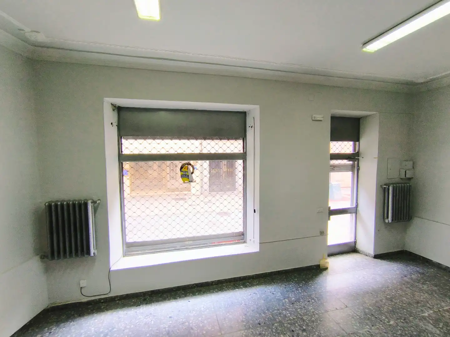 Local comercial en venda a Calle Valentín Calderón 3, imagen 6