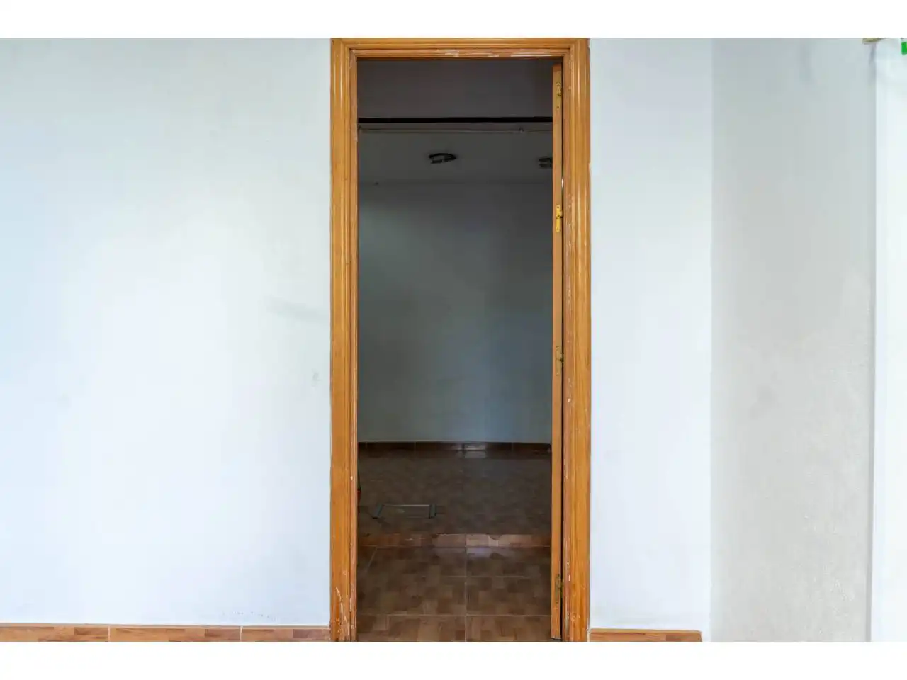 Business premises for sale in Calle Azafatas, imagen 6