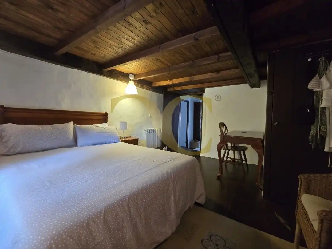 Dormitori de Casa adosada en venda en Llanes amb Calefacció, Jardí privat i Terrassa