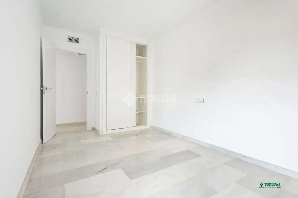 Bedroom of Flat for sale in Almería  with Air Conditioner