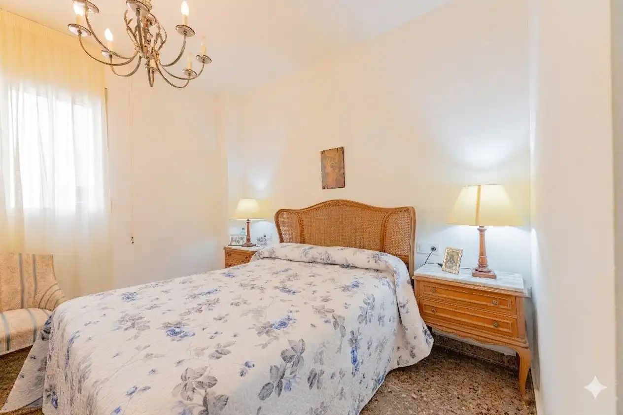 Bedroom of Flat for sale in La Pobla de Vallbona  with Balcony