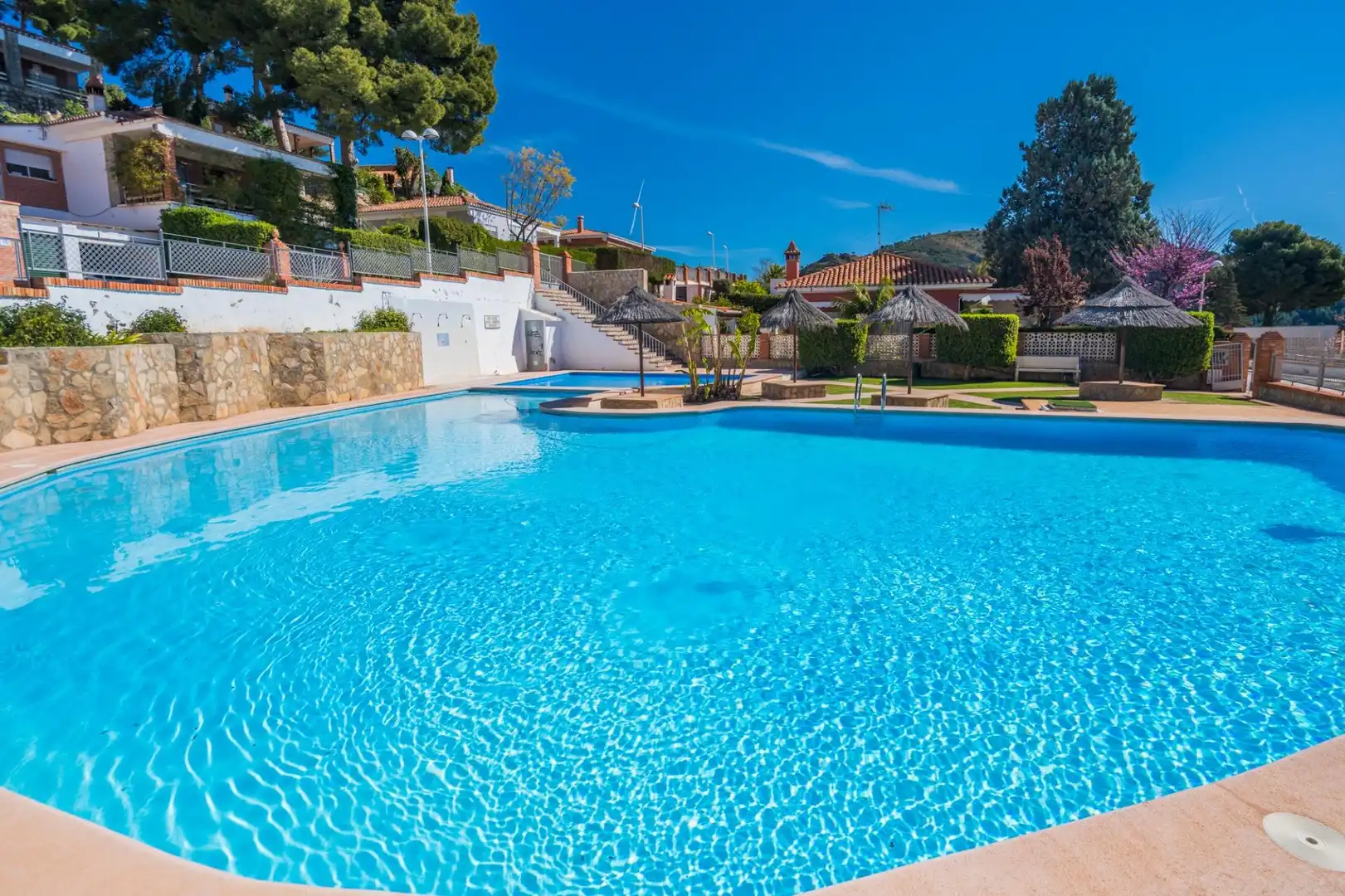 Piscina de Casa o chalet en venta en Náquera con Terraza, Piscina y Piscina comunitaria