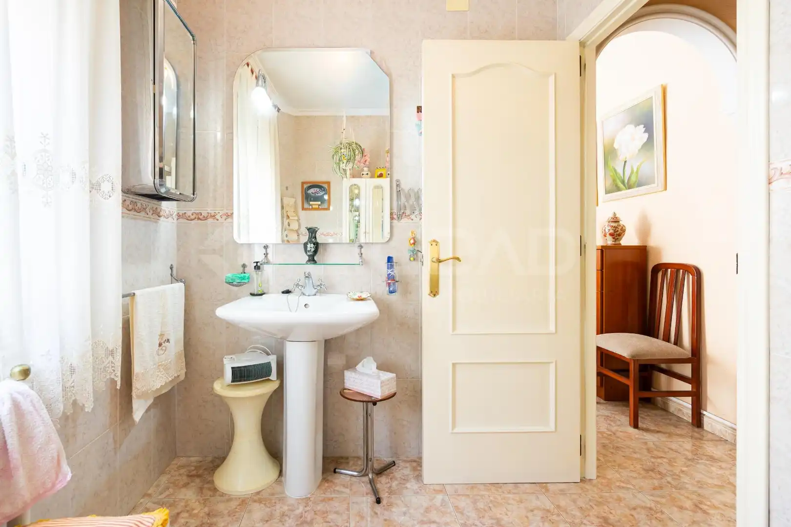 Bathroom of Flat for sale in Sevilla  with Air Conditioner, Storage room and Balcony