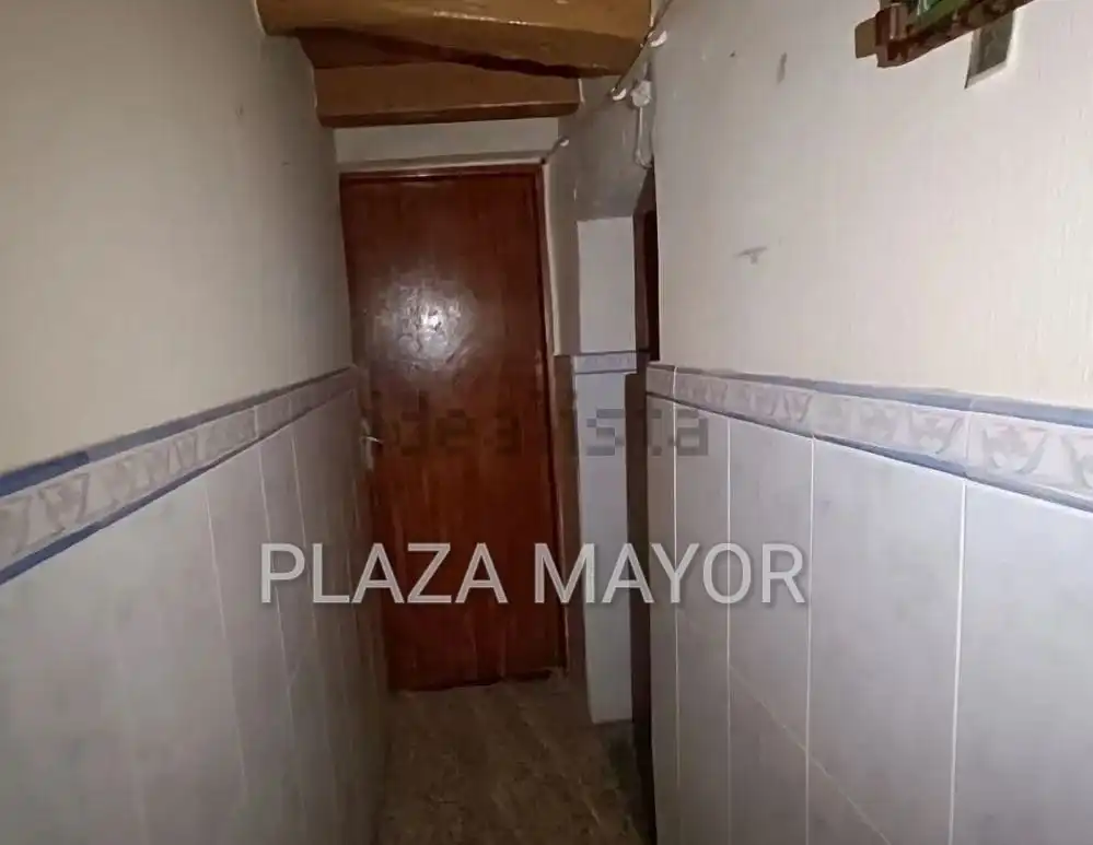 Houses for sale in Espino de la Orbada
