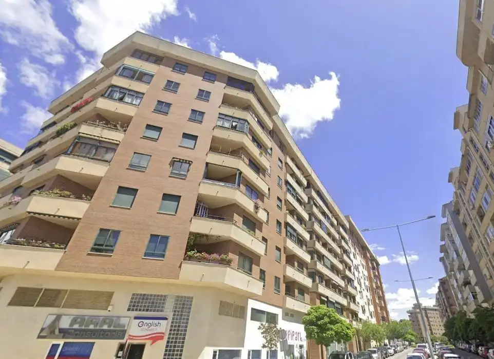 Pis amb terrassa en venda a Calle DOÑANA