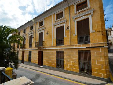 Casa amb balcó en venda a Cehegín