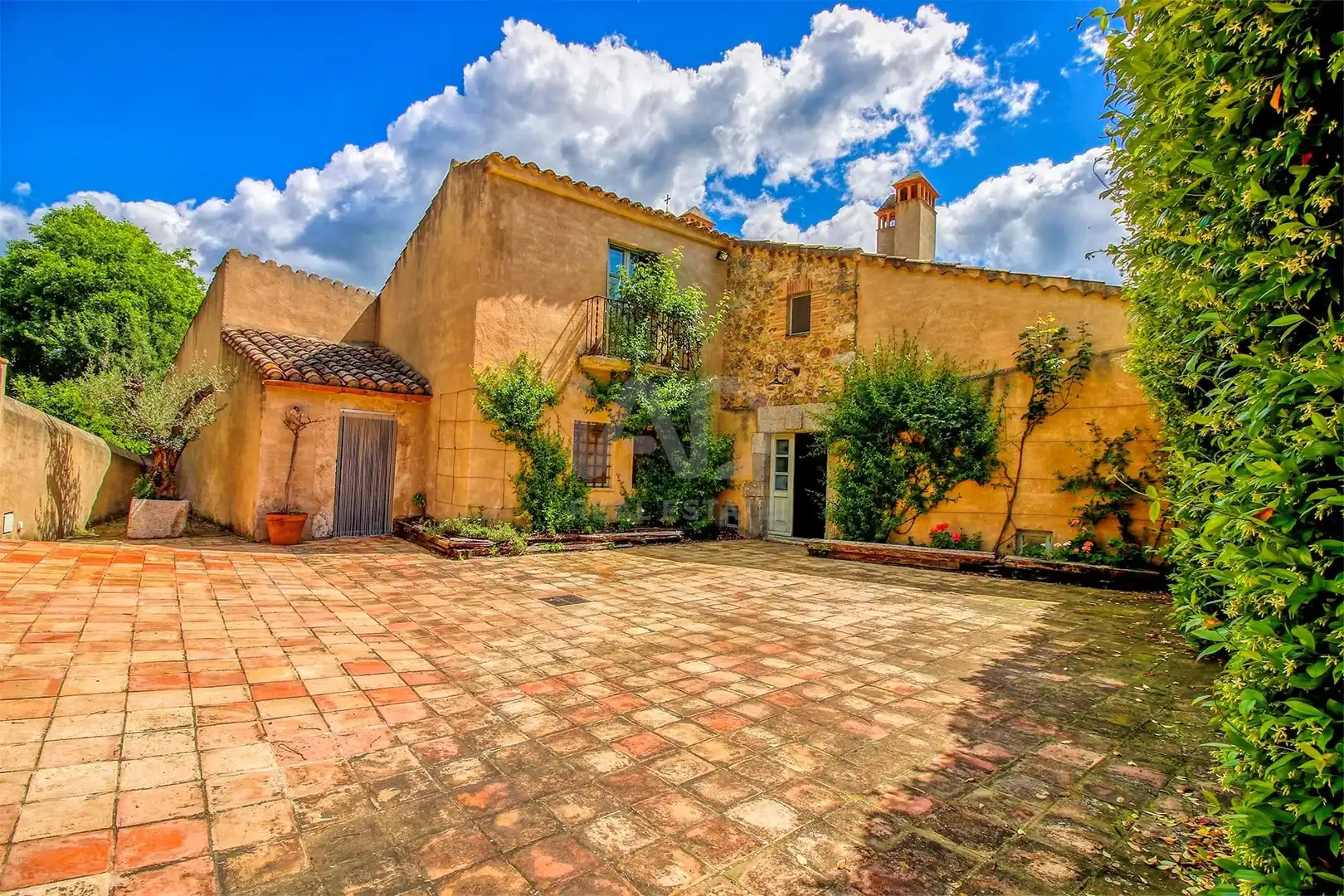 Vista exterior de Finca rústica en venda en Vilademuls amb Calefacció, Terrassa i Piscina