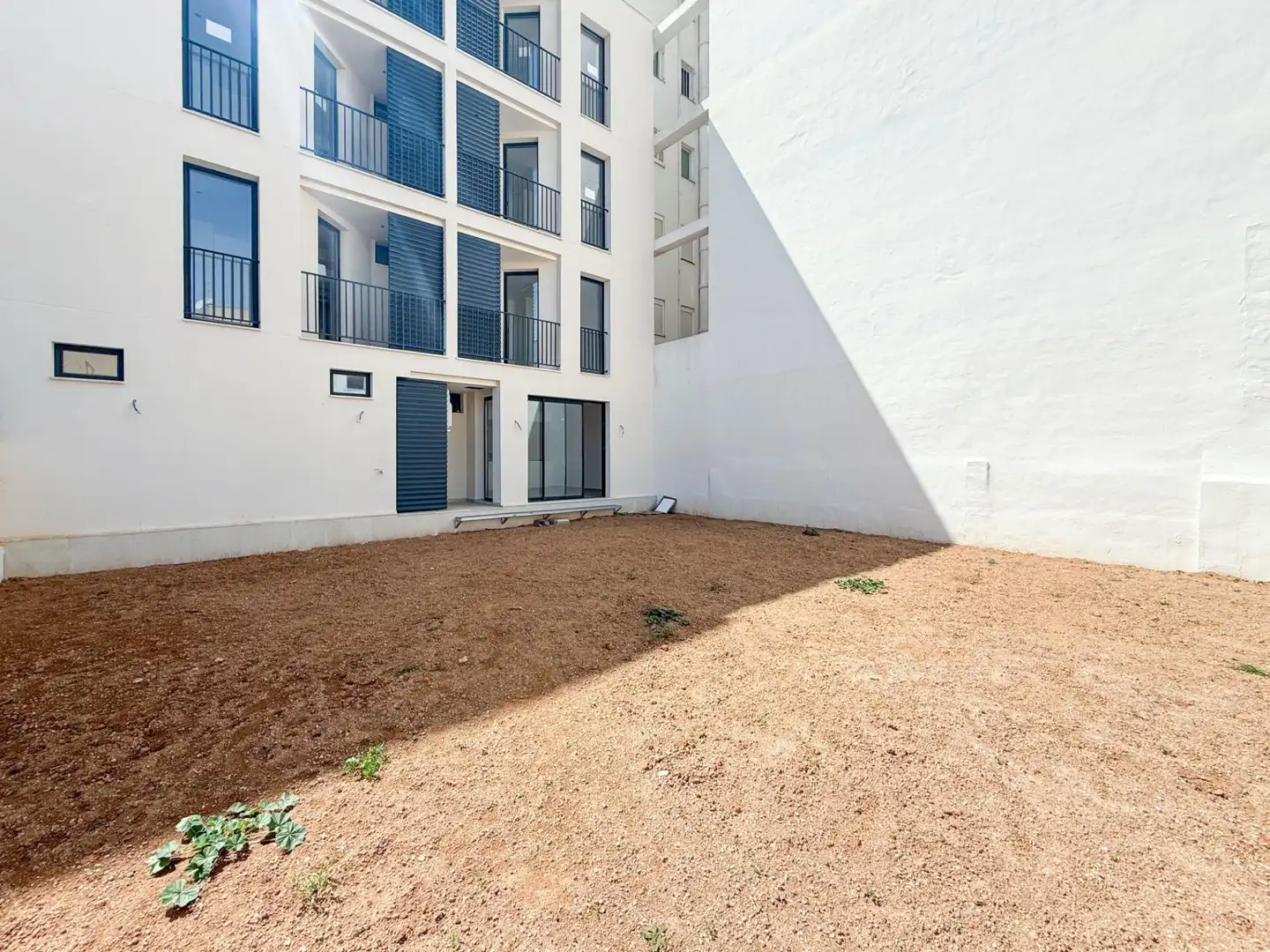 Exterior view of Ground floor for sale in  Palma de Mallorca  with Air Conditioner, Terrace and Storage room