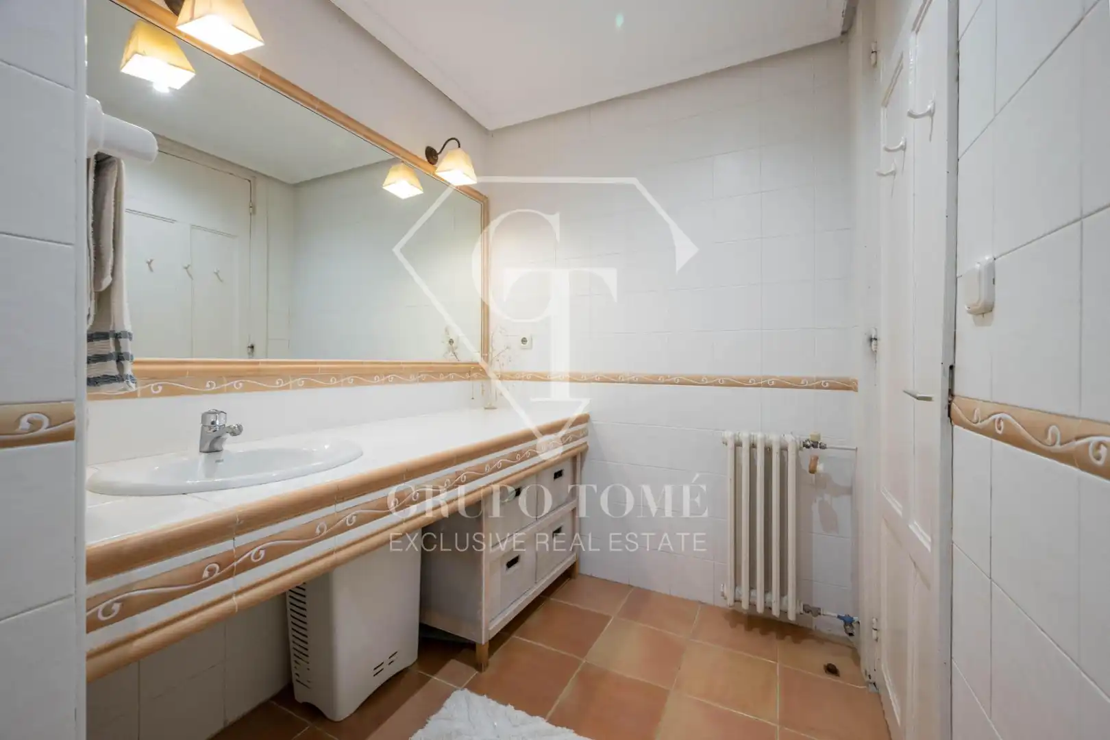 Baño de Piso en venta en Donostia - San Sebastián  con Calefacción, Amueblado y Balcón