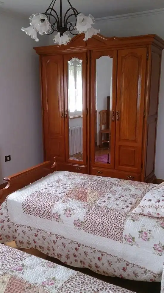 Habitación de Finca rústica en venta en Tapia de Casariego con Calefacción, Jardín privado y Parquet