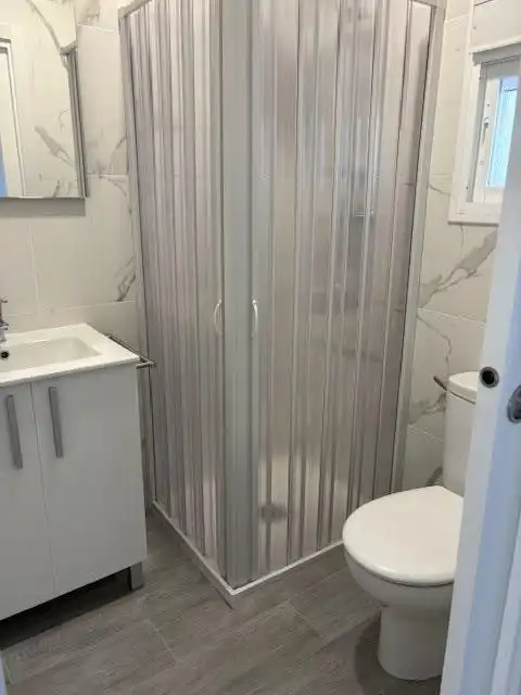 Baño de Planta baja de alquiler en Almensilla con Aire acondicionado, Calefacción y Balcón