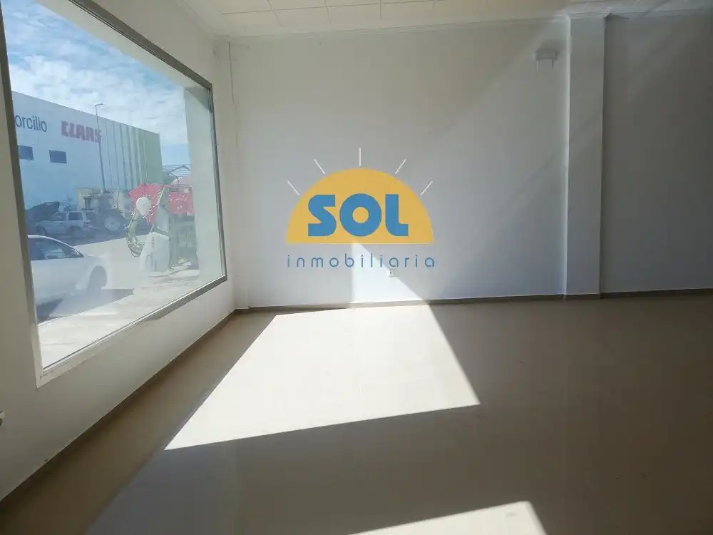 Local comercial de lloguer a Don Benito
