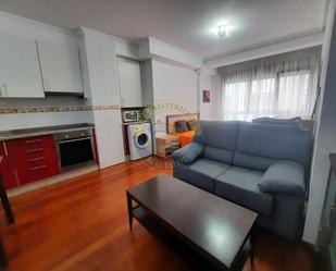 Sala d'estar de Estudi en venda en Vigo  amb Calefacció, Terrassa i Traster