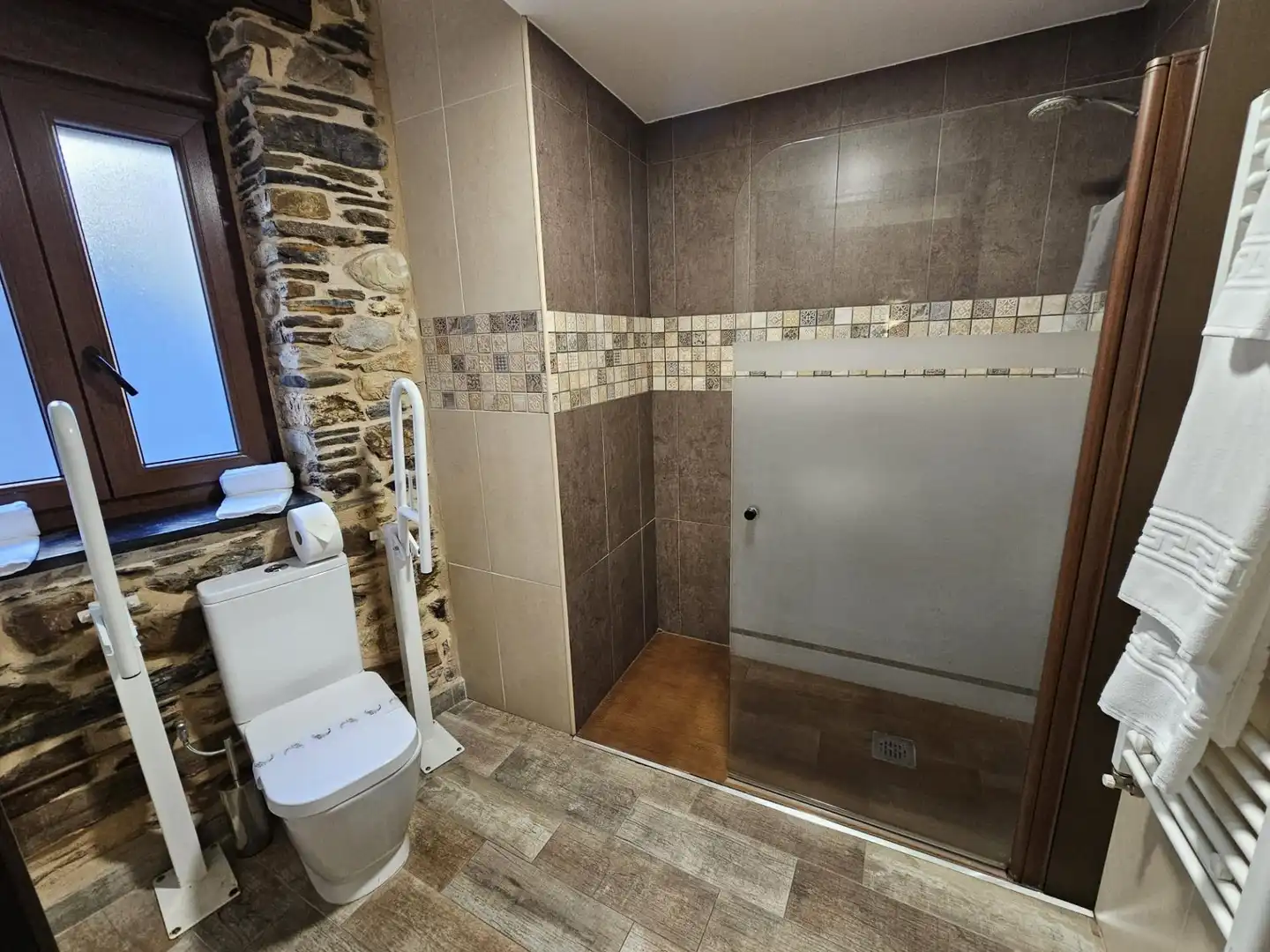 Bathroom of Buildings for sale in Sobrado (León)