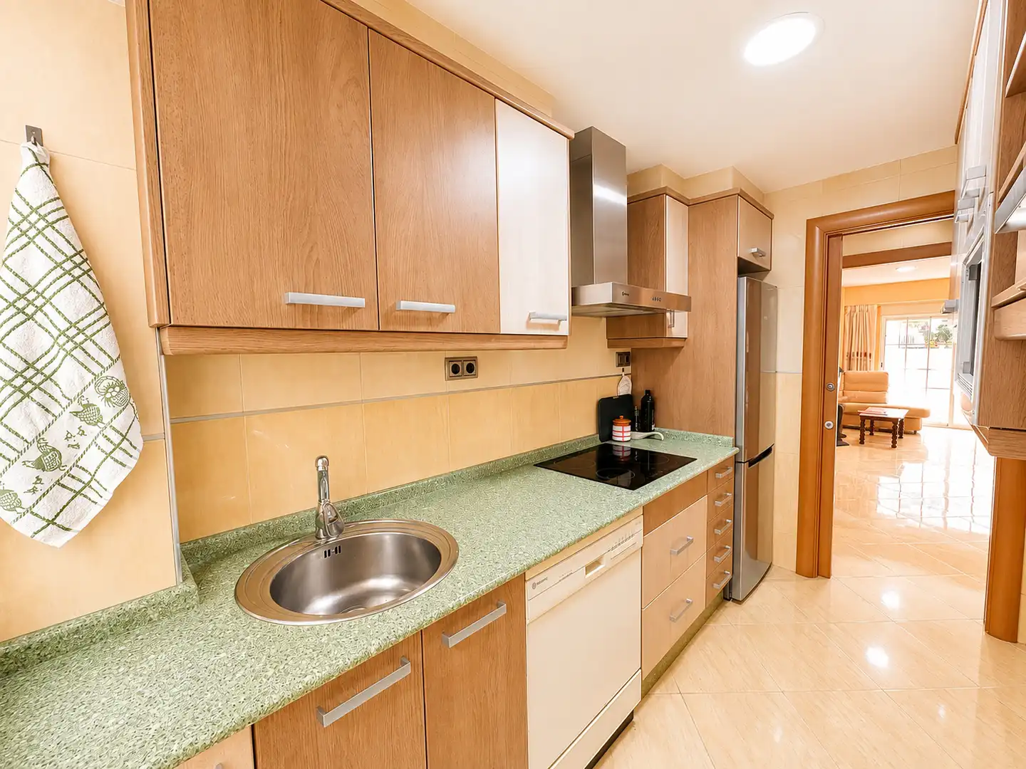 Kitchen of Flat for sale in Valencia  with Air Conditioner, Furnished and Oven