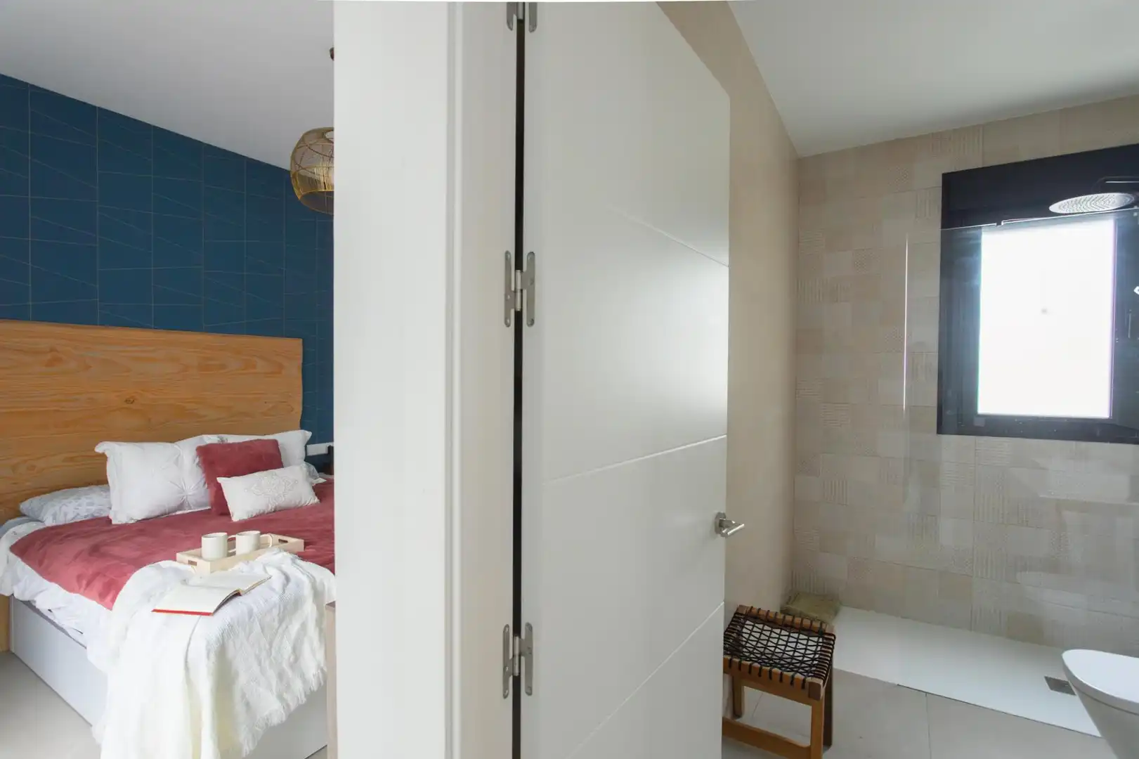 Dormitori de Casa o xalet en venda en Chiclana de la Frontera amb Jardí privat, Terrassa i Piscina