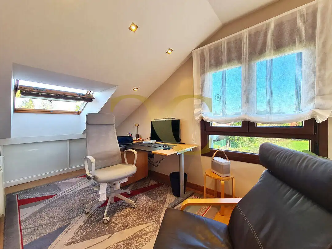 Habitación de Casa o chalet en venta en Siero con Calefacción, Terraza y Trastero