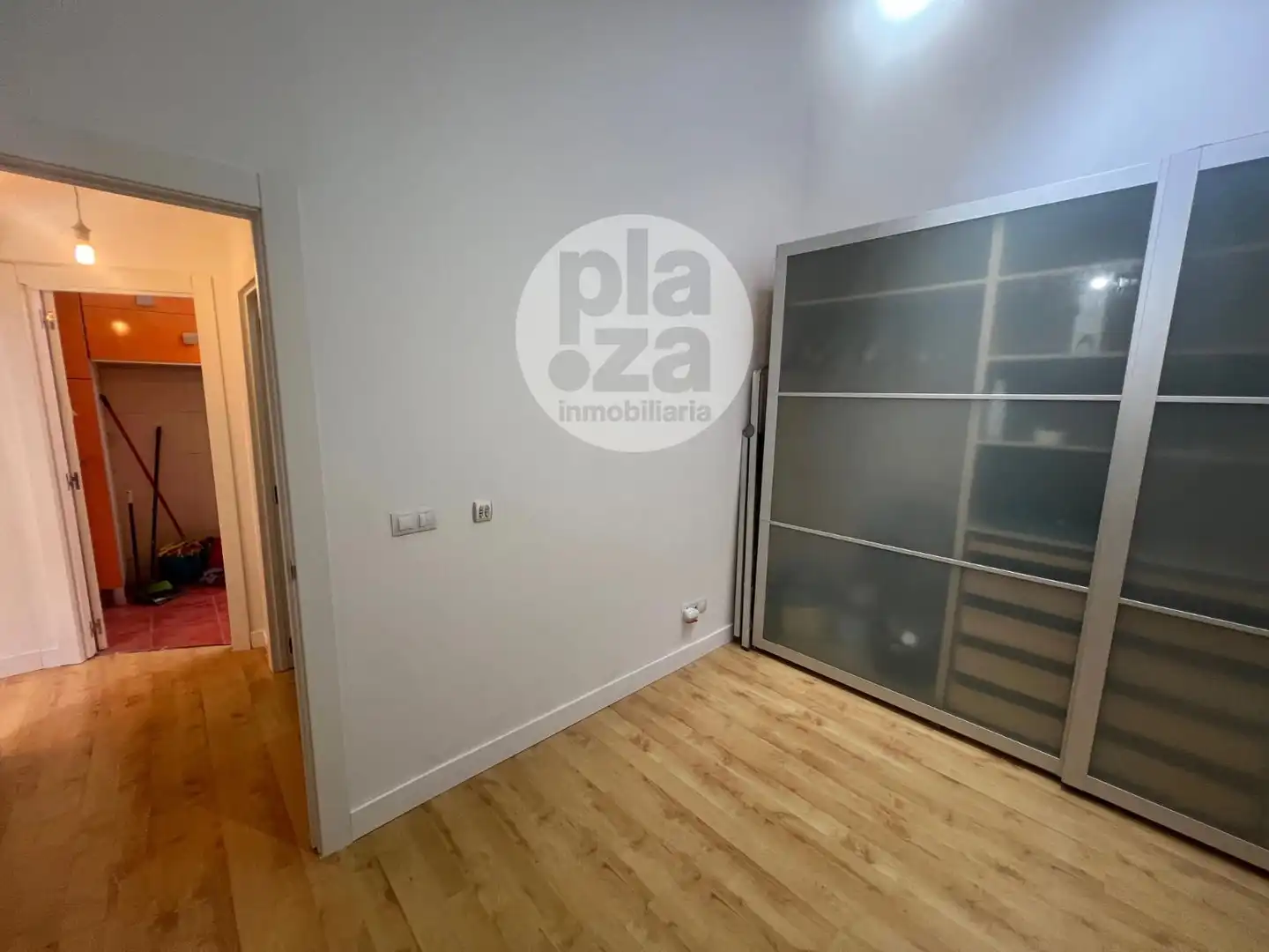 Flat for sale in Burgos  with Air Conditioner and Heating
