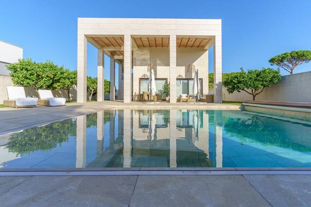 Casa-chalet en Venta en Avenida de los Picos de Europa en Dehesa - Monacilla