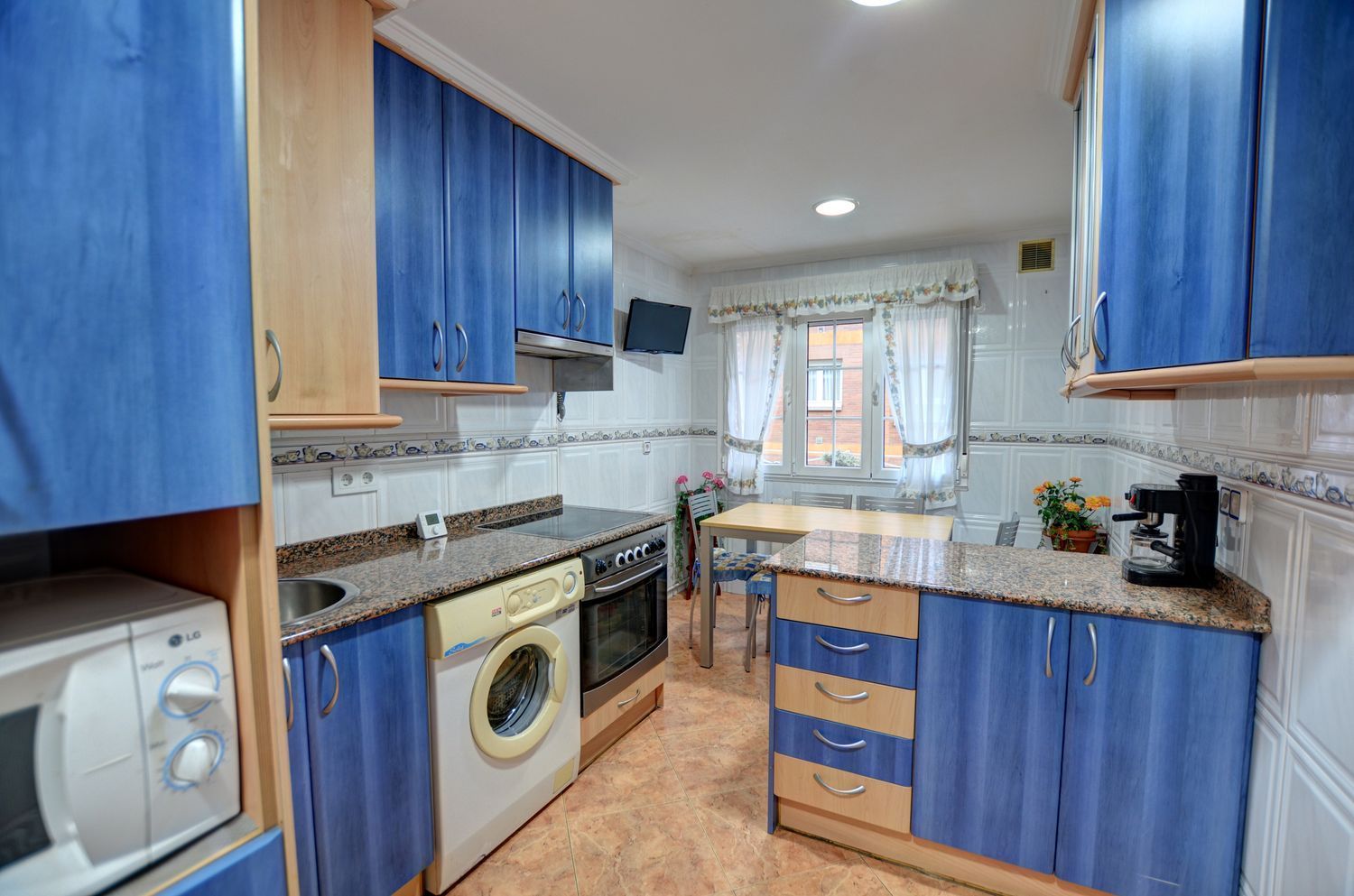 Kitchen of Flat for sale in Gijón   with Heating and Swimming Pool