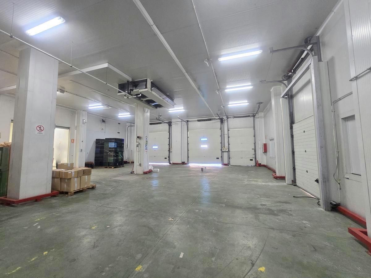 Industrial buildings for rent in Málaga Capital  with Heating and Alarm