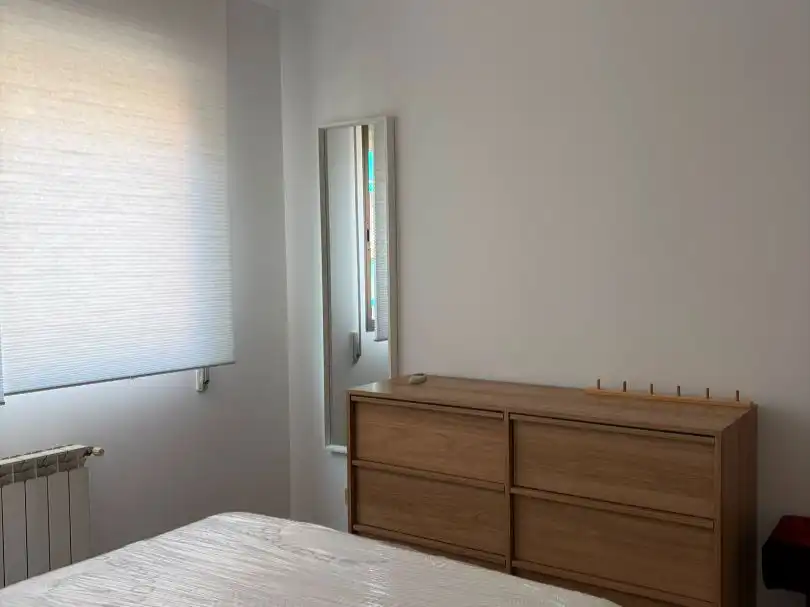 Schlafzimmer von Wohnung zur Miete in Madrid mit Klimaanlage, Heizung und Abstellraum
