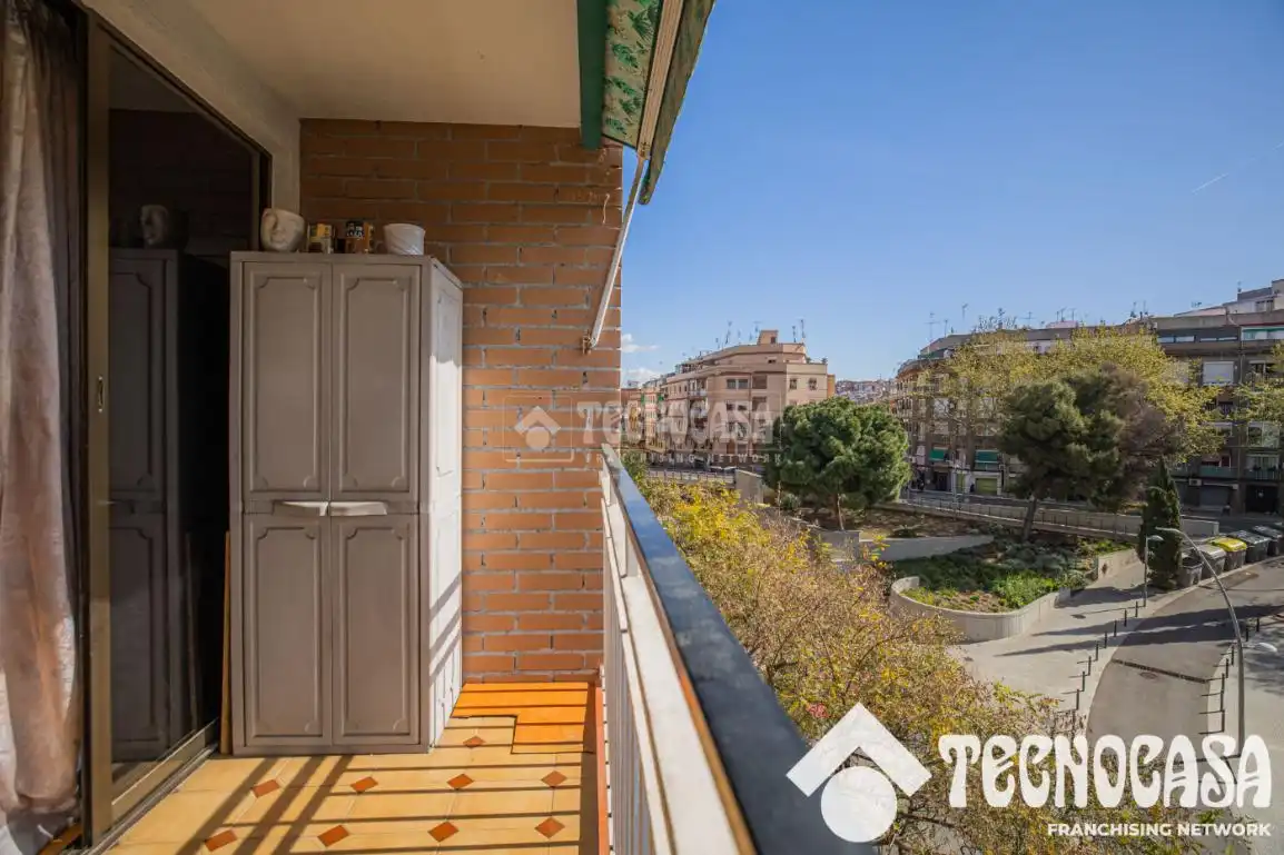 Terraza de Piso en venta en Santa Coloma de Gramenet