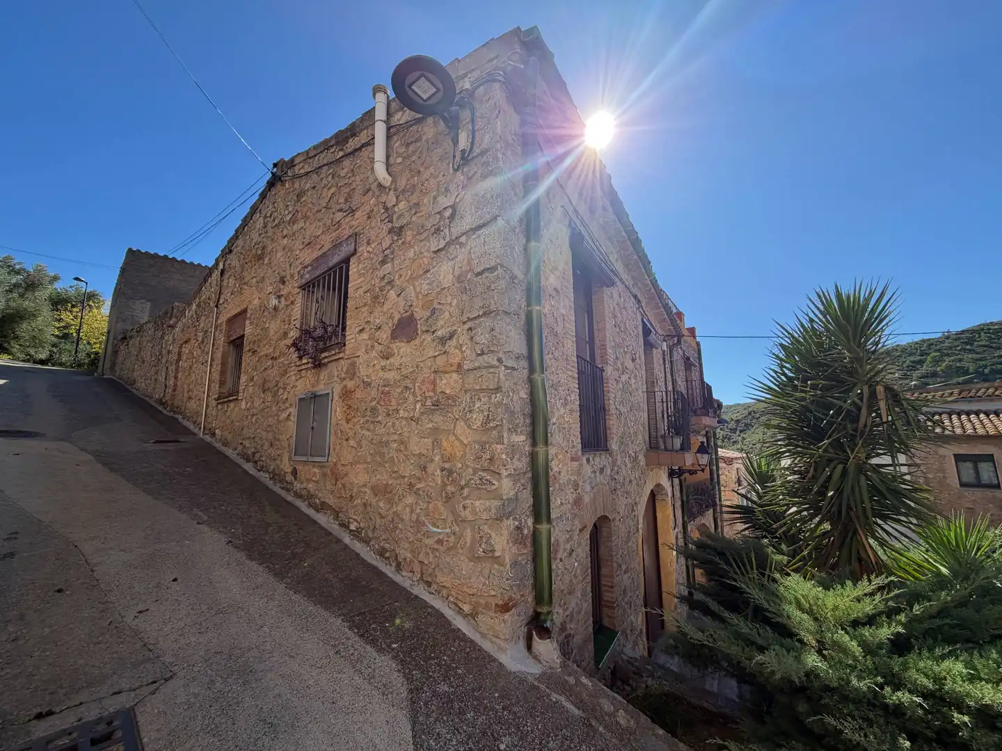 Exterior view of Houses for sale in Biure, Girona