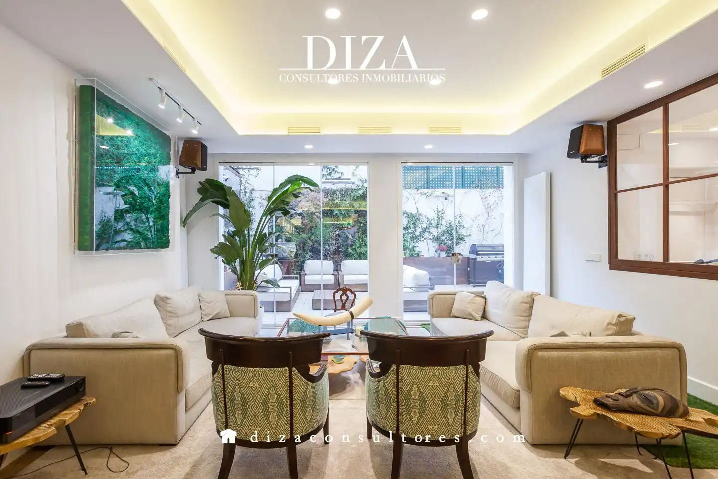 Wohnzimmer von Wohnung zum Verkauf in  Madrid Capital mit Klimaanlage, Heizung und Privatgarten