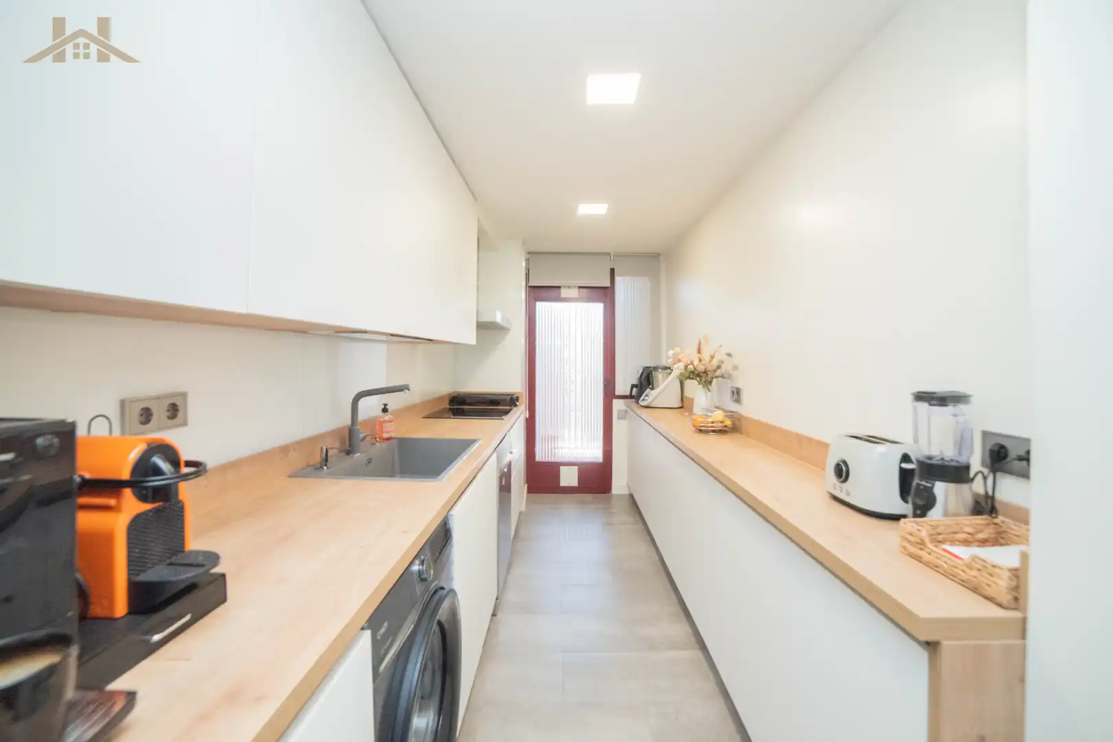 Kitchen of Flat for sale in Pozuelo de Alarcón  with Air Conditioner, Heating and Terrace