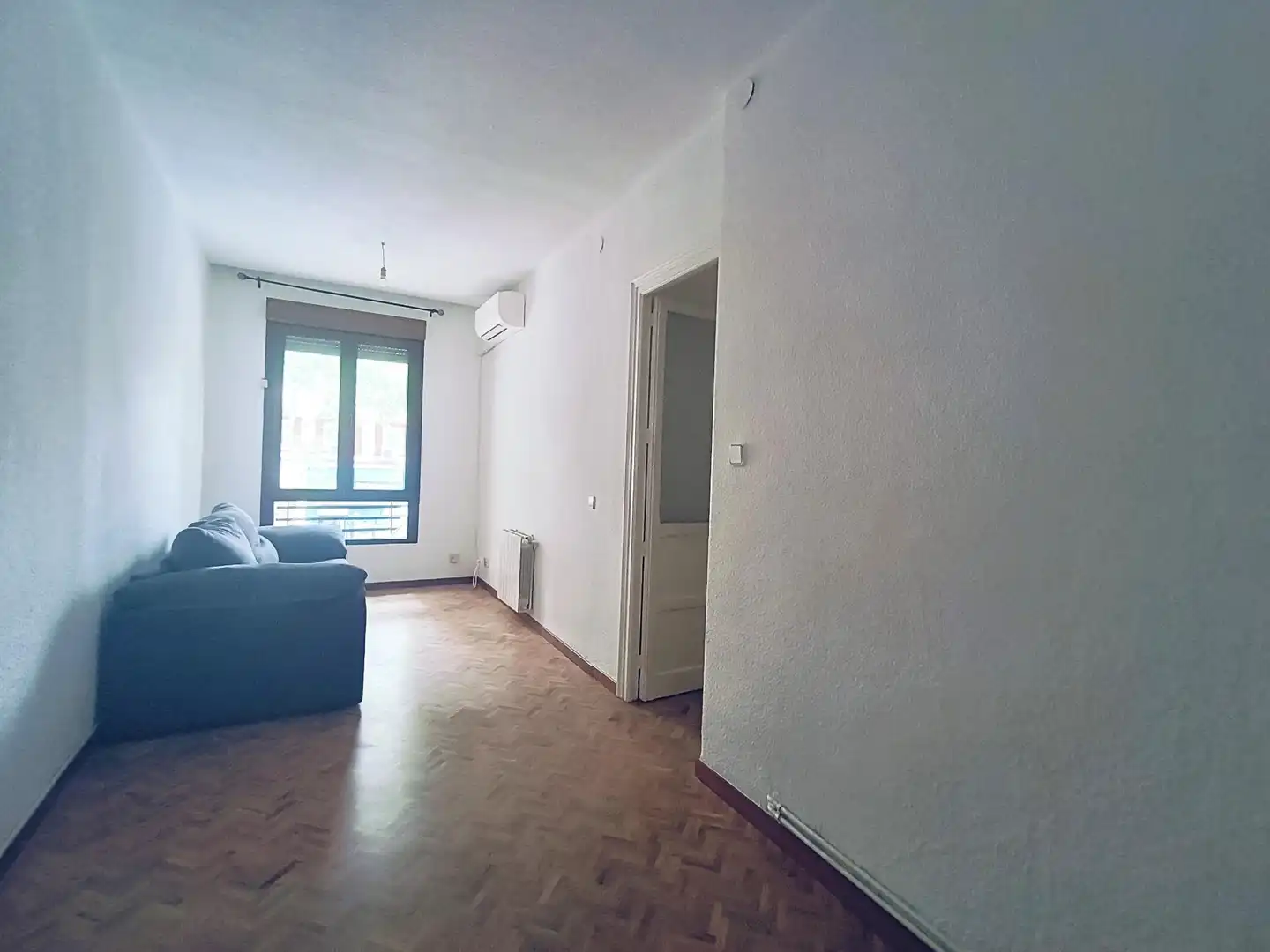 Sala de estar de Piso de alquiler en Madrid con Calefacción