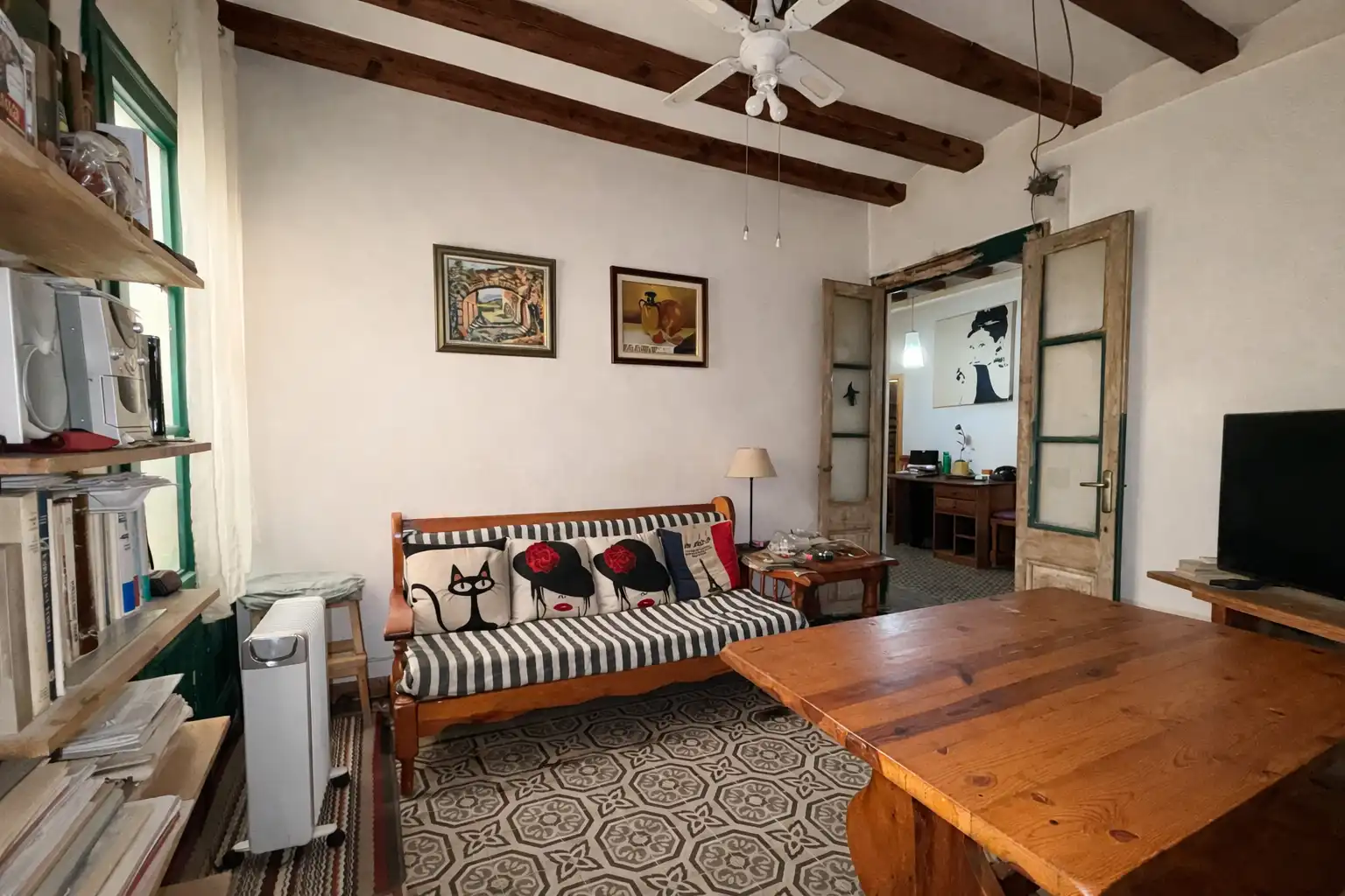 Sala d'estar de Pis en venda en Barcelona amb Balcó