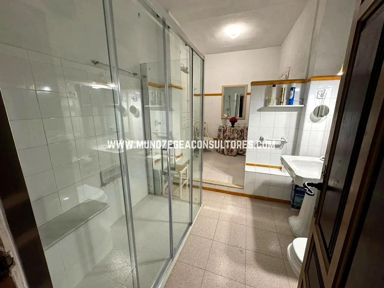 Baño de Casa o chalet en venta en Lucena con Aire acondicionado, Jardín privado y Piscina