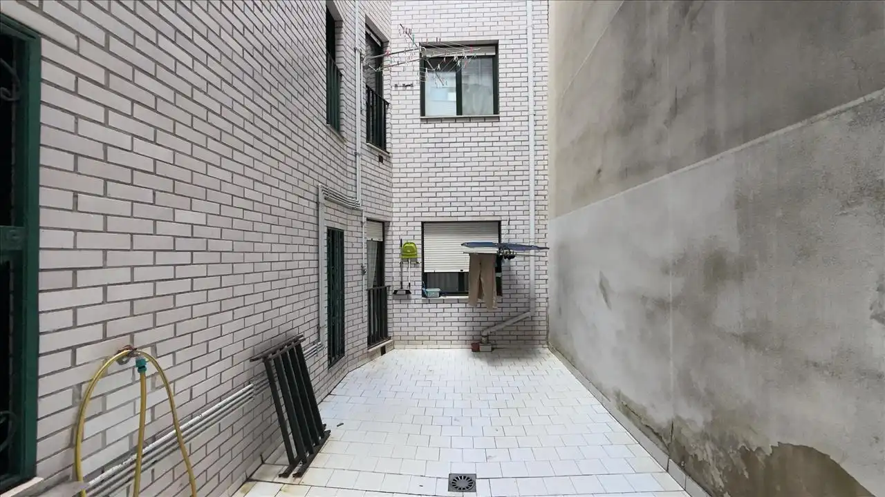 Vista exterior de Piso en venta en Gijón 