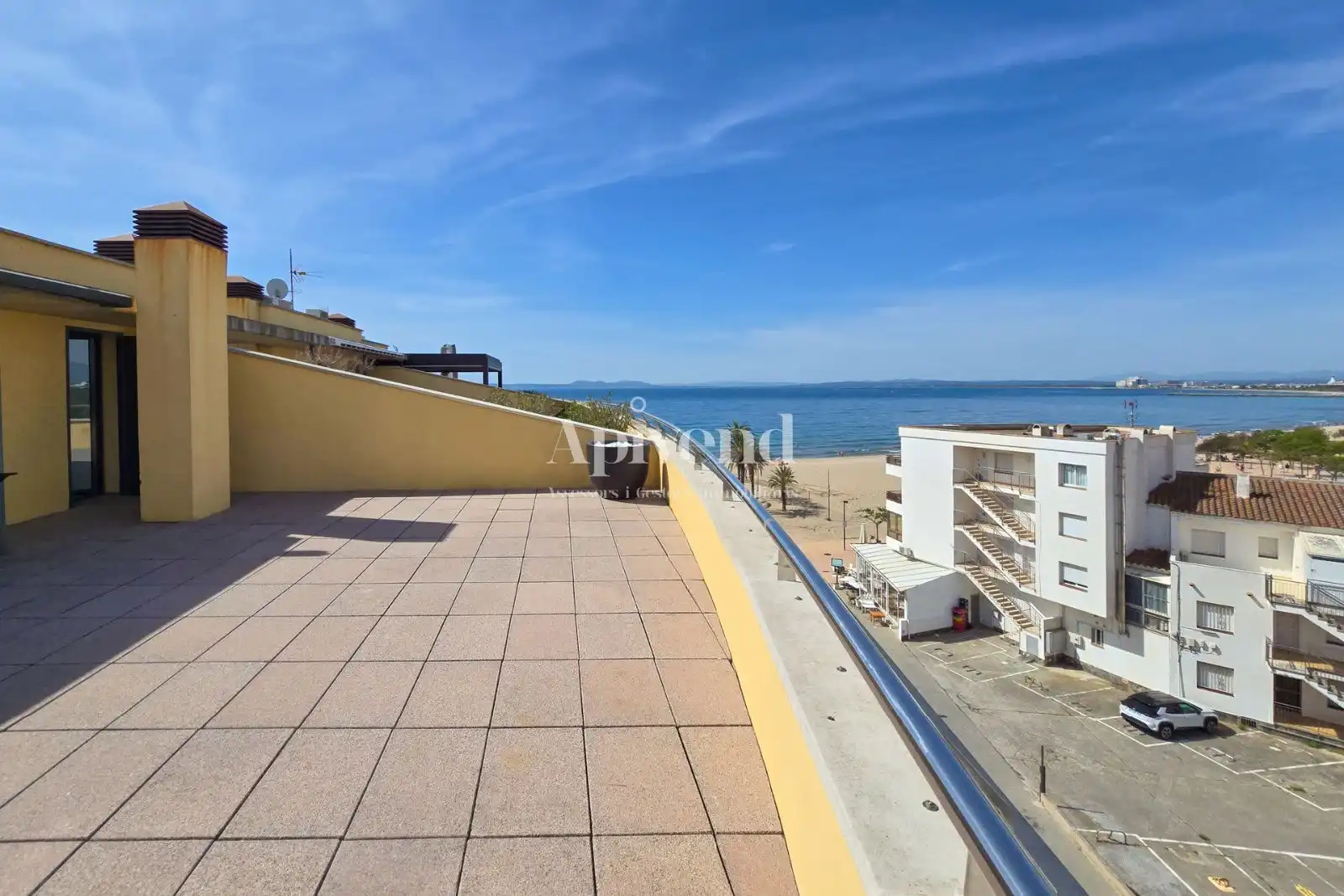 Terrasse von Dachboden zum Verkauf in Roses mit Klimaanlage, Heizung und Terrasse