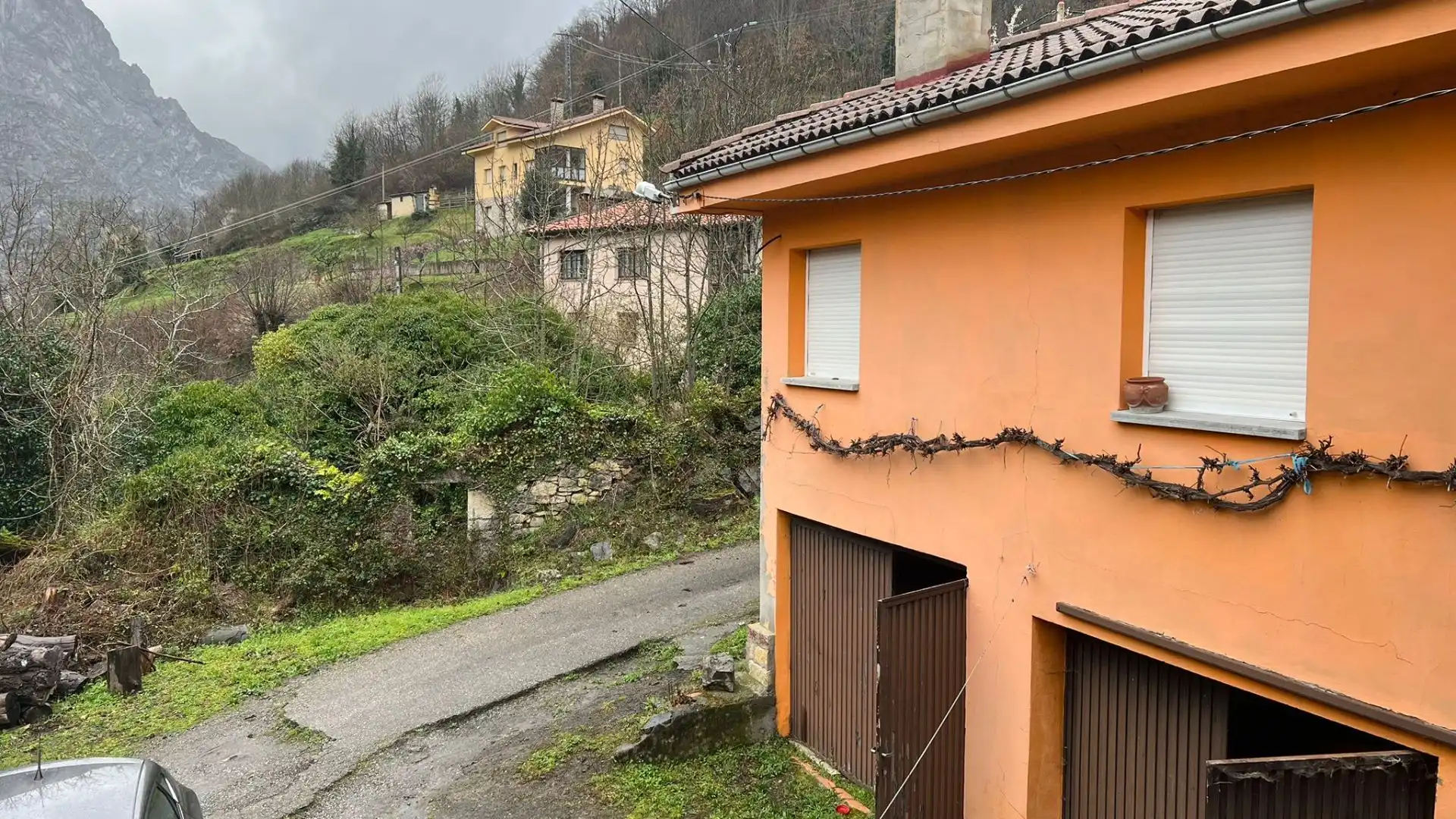 Vista exterior de Casa o xalet en venda en Oseja de Sajambre amb Calefacció