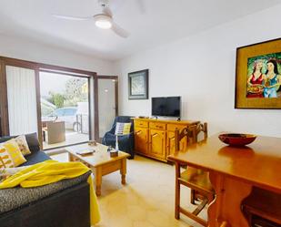 Sala d'estar de Casa o xalet en venda en Orihuela amb Terrassa i Balcó
